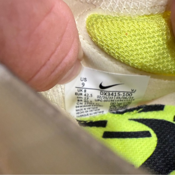 Nike ZoomX Streakfly Coconut Milk Volt Running Shoes DX3415 100 Men’s Sz 9 NEW - Picture 10 of 14